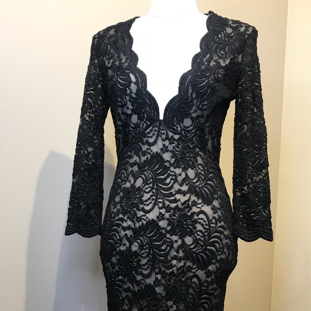 Bebe Sexy Black Lace dress Size medium